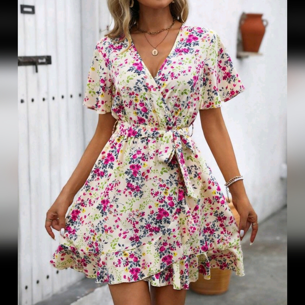 Women's Beautiful Spring Dress No haggle Marked Down Already
